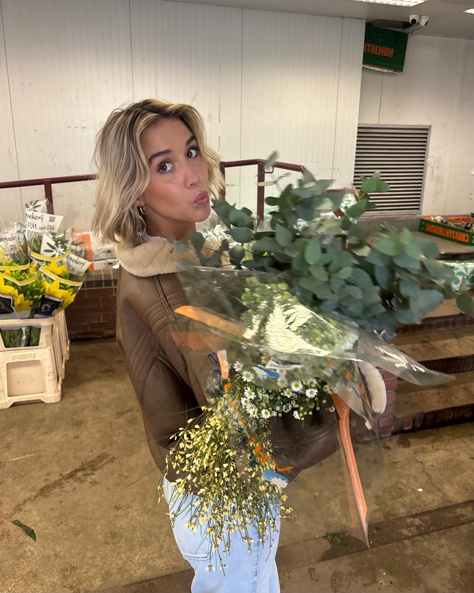 Market Run, Process