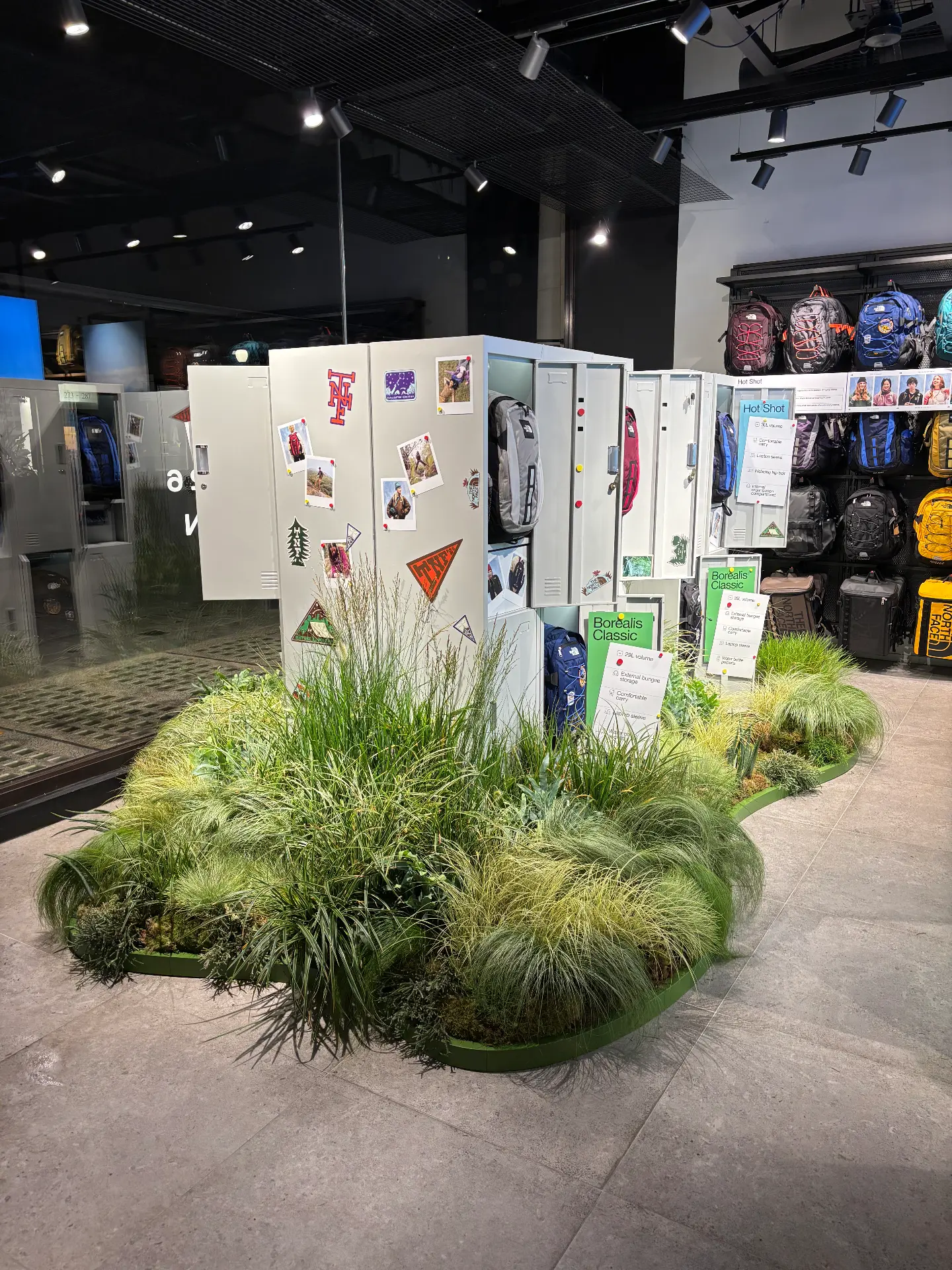 Meadow Bed, Retail, Installation